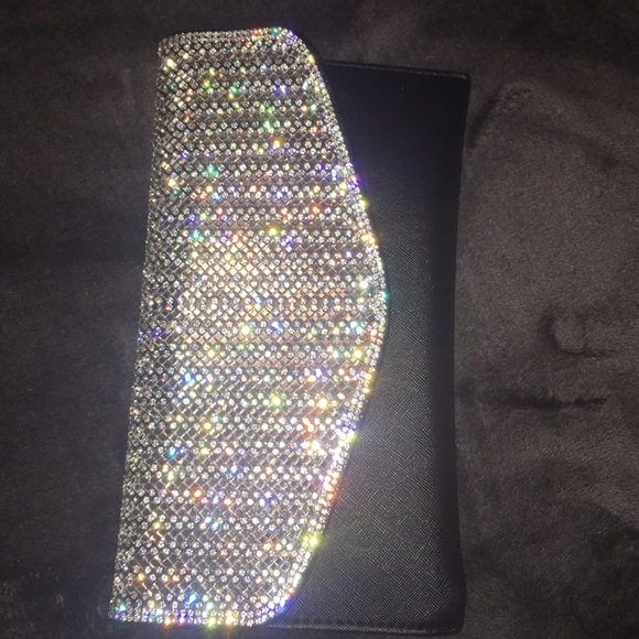 Handbags - A black clutch